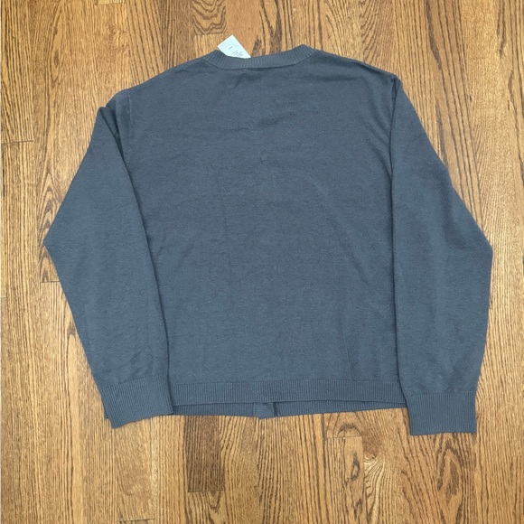 Disney Cruise Line Women’s Gray Cardigan Sweater Button Up Size Large - Picture 6 of 6